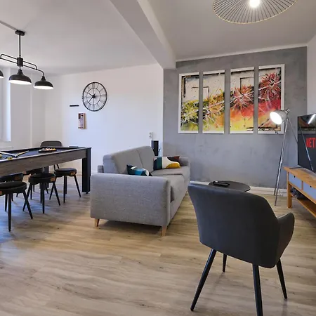 דירה Magnifique*t4*centre Ville*wifi*billard*netflix* לימו